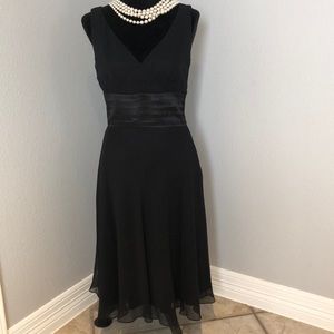 Maggy London Elegant Black Satin Midi Dress